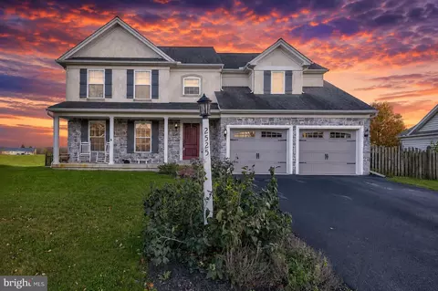 2525 Admire Springs Dr, Dover, PA 17315