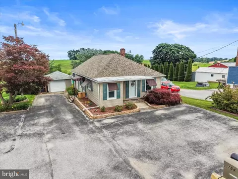 1555 Delta Rd, Felton, PA 17322