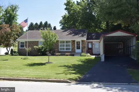 236 W Ore St, Seven Valleys, PA 17360