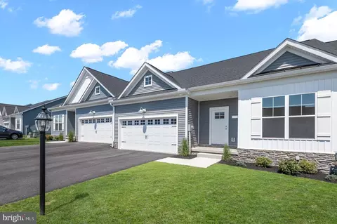 232 Ridge View Ln, Hanover, PA 17331