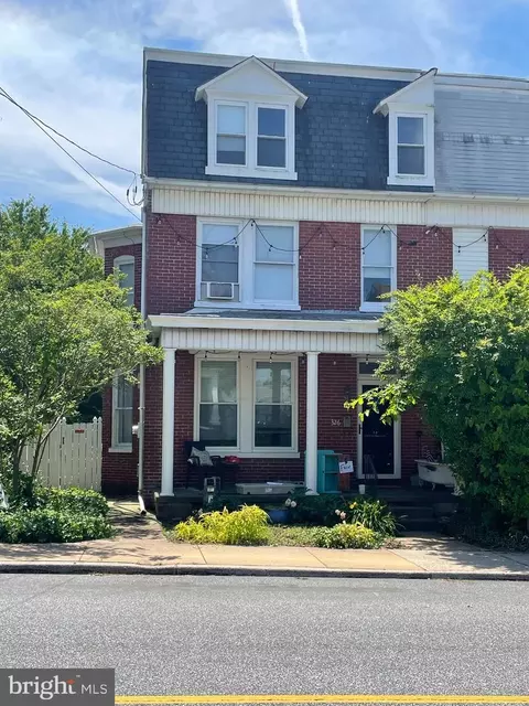 326 W Main St, Dallastown, PA 17313