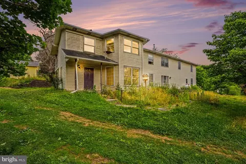 856 Old Forge Rd, New Cumberland, PA 17070