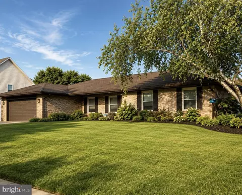 3759 Cayuga Ln, York, PA 17402