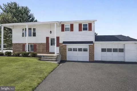 3610 S Salem Church Rd, Dover, PA 17315