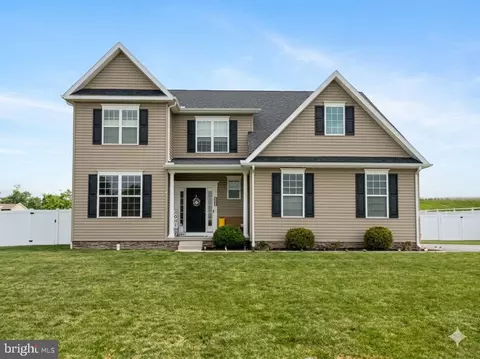 925 Ripple Dr, Hanover, PA 17331