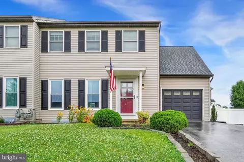 14 Steeple Ave, Red Lion, PA 17356