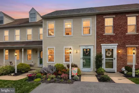 1079 Hearthridge Ln, York, PA 17404