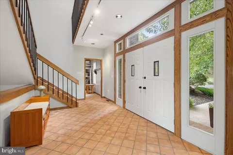 Entry Way - 4065 Deerhill Dr, Hellam, PA 17406 photo 1 of 5