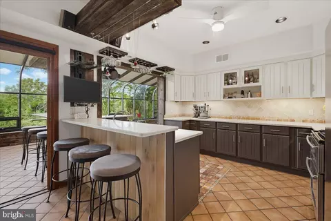 Kitchen - 4065 Deerhill Dr, Hellam, PA 17406 photo 1 of 5