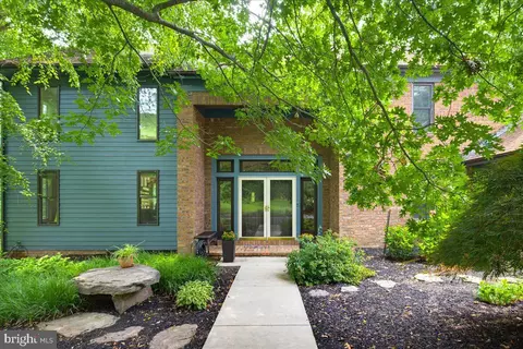 Exterior - 4065 Deerhill Dr, Hellam, PA 17406 photo 4 of 14