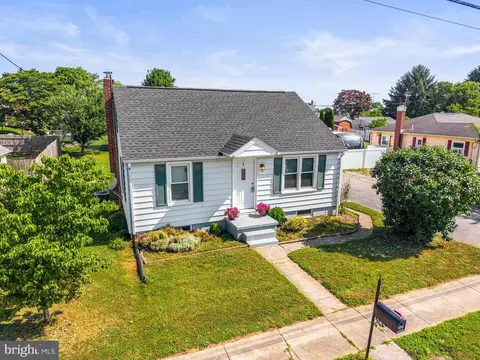 302 Wirt Ave, Hanover, PA 17331