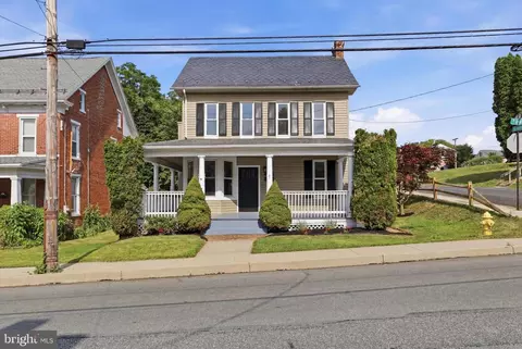 197 S Main St, Yoe, PA 17313