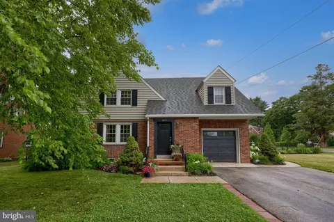 1073 Southern Rd, York, PA 17403