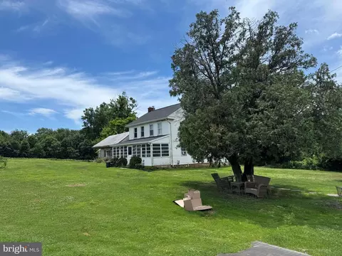 837 Big Mount Rd, Thomasville, PA 17364