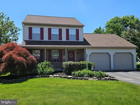 3300 Nicole Ct, Dover, PA 17315