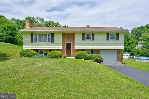 55 River Rd, York Haven, PA 17370