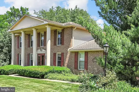 3711 Cayuga Ln, York, PA 17402