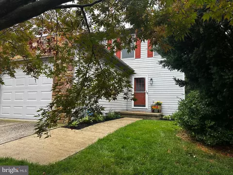 436 Springbrook Ct #E1, Hanover, PA 17331