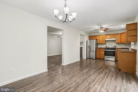 Entry Way - 436 Springbrook Ct #E1, Hanover, PA 17331 photo 3 of 5