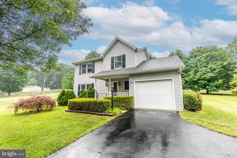 3760 Sticks Rd, Glen Rock, PA 17327