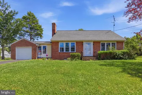 Exterior - 30 Hanover St, Codorus, PA 17311 photo 2 of 6
