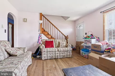 Living - 30 Hanover St, Codorus, PA 17311 photo 3 of 3