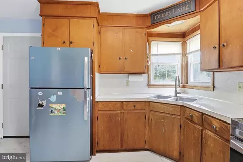Kitchen - 30 Hanover St, Codorus, PA 17311 photo 1 of 3