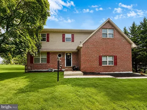 2168 Brandywine Ln, York, PA 17404