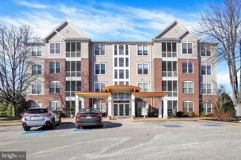 1010 Crest Way #304, York, PA 17403