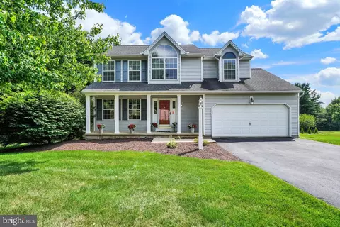 118 Charles Ave, Stewartstown, PA 17363