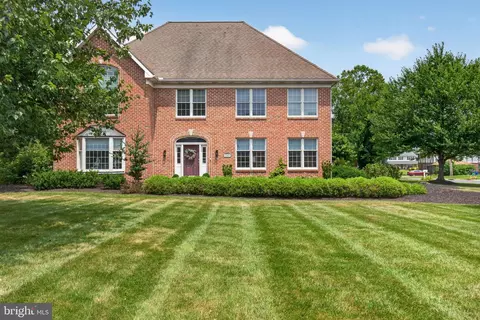 1001 Wetherburn Dr, York, PA 17404