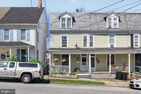 122 N Franklin St, Red Lion, PA 17356