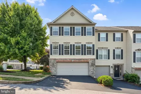 2701 Equestrian Dr # 140, York, PA 17402