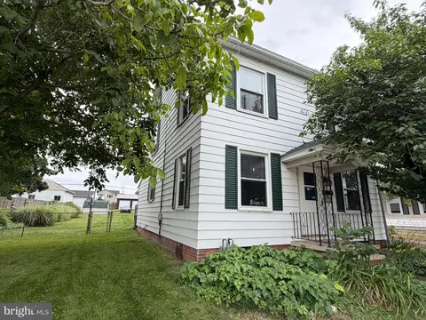 711 York St, Hanover, PA 17331
