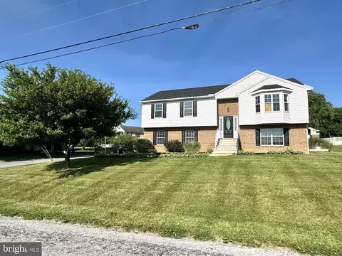 950 Trinity Rd, Felton, PA 17322