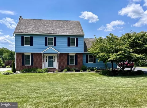 3 Country Manor Ln, New Freedom, PA 17349
