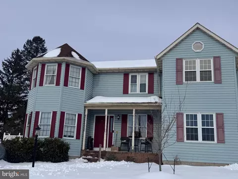 43 Pinewood Cir, Hanover, PA 17331