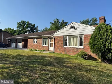229 Blooming Grove Rd, Hanover, PA 17331