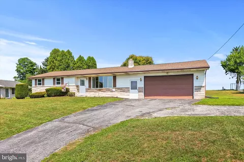 3591 Emig School Rd, Dover, PA 17315
