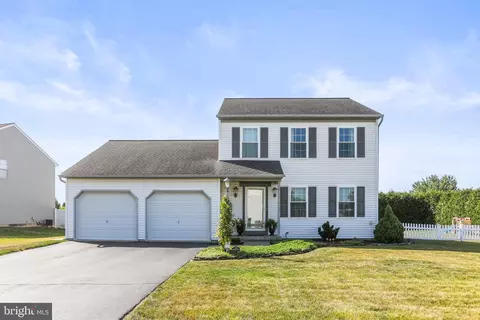 3320 Nicole Ct, Dover, PA 17315