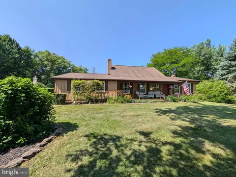 6163 Steltz Rd, Glen Rock, PA 17327