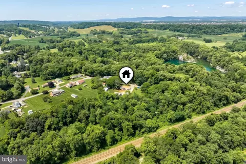 View/Area - 155 4th St, Mount Wolf, PA 17347 photo 7 of 8