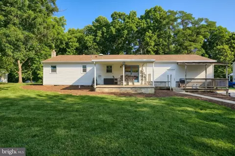 Exterior - 155 4th St, Mount Wolf, PA 17347 photo 10 of 12