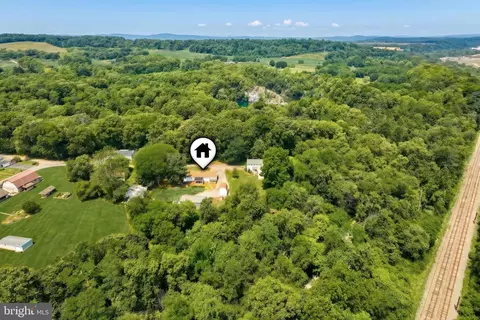 View/Area - 155 4th St, Mount Wolf, PA 17347 photo 5 of 8