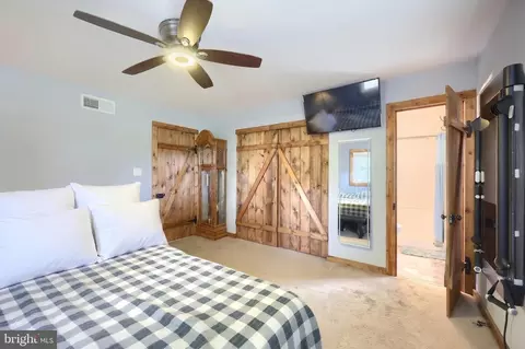 Bedroom - 155 4th St, Mount Wolf, PA 17347 photo 5 of 6