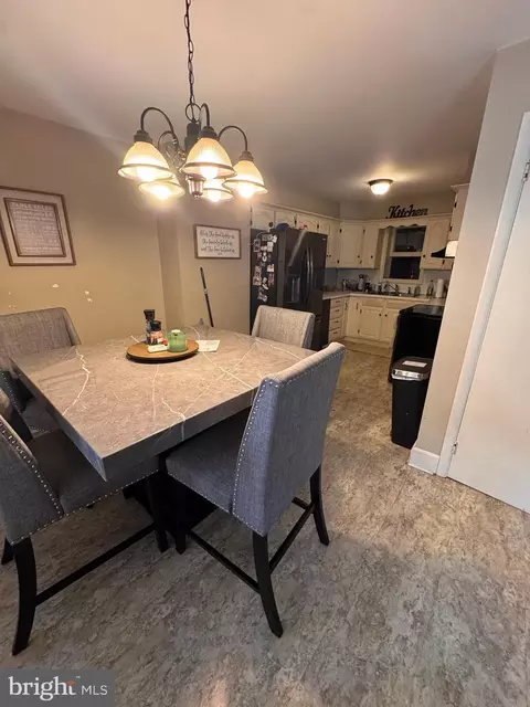 22 W 24 W Canal St, Dover, PA 17315