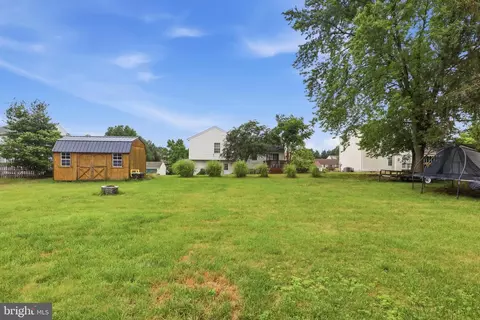 2708 Sunset Ln, York, PA 17408