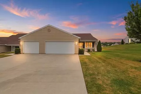1366 Chami Dr, Spring Grove, PA 17362