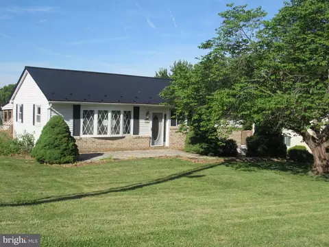 96 Kendale Rd, Red Lion, PA 17356