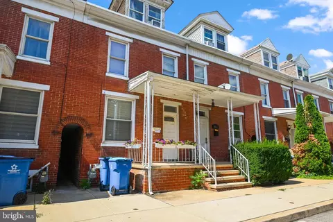 1039 W Poplar St, York, PA 17404